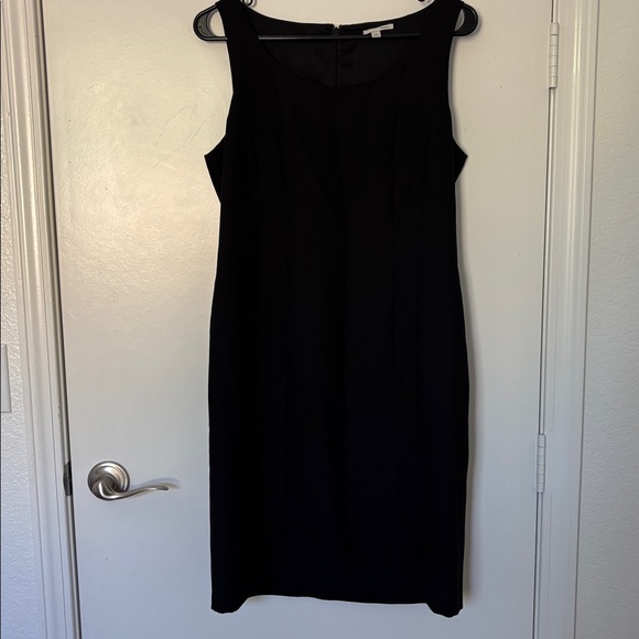 Halogen Classic Black Dress - Picture 2 of 9
